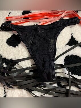 Vanity Fair Sheer Black Lace Thong with Elastic Trim